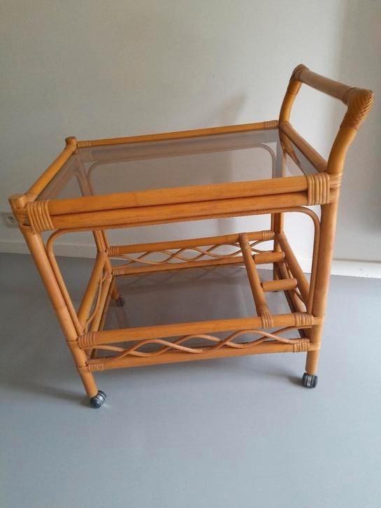 Vintage verrijdbaar bartafeltje  rotan, Huis en Inrichting, Barren, Zo goed als nieuw, Ophalen