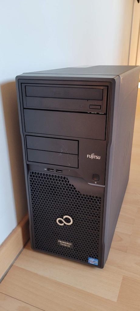 Fujitsu Primergy TX100 S3 server, Computers en Software, Servers, Gebruikt, 3 tot 4 Ghz, 8 GB, Ophalen