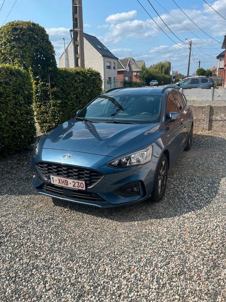 Ford focus st line 1.0 ecoboost 125pk, Auto's, Ford, Particulier, Focus, Zetelverwarming, Trekhaak, Benzine, Break, Handgeschakeld