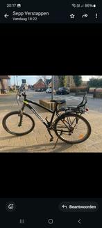 Jongensfiets Rockrider, zwart met bagagerek,, Fietsen en Brommers, Ophalen, Zo goed als nieuw
