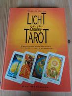 Licht op de Crowley Tarot Angeles Arrien, Boeken, Esoterie en Spiritualiteit, Ophalen of Verzenden, Zo goed als nieuw