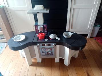 bosh speelkeuken  beschikbaar voor biedingen