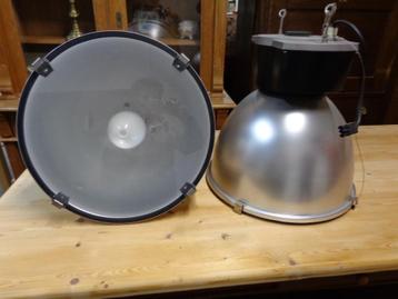 Nog originele industriële hanglampen uit magazijn, Huis en Inrichting, Lampen | Hanglampen, Ophalen, Gebruikt, 50 tot 75 cm, Vintage industrieel