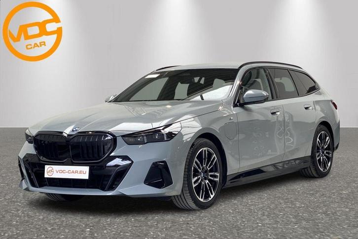 BMW Serie 5 530 xDrive - M Sport Package Pro -, Auto's, BMW, Bedrijf, 5 Reeks, Adaptieve lichten, Airbags, Alarm, Bluetooth, Boordcomputer