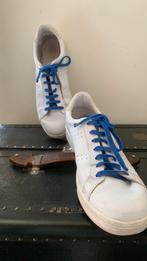 Fred Perry witte tennisschoenen  - Zichtbare scheur, Ophalen of Verzenden, Gebruikt, Schoenen