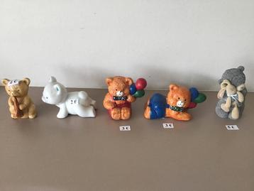 10 tal kleine beeldjes aan spotprijzen beschikbaar voor biedingen