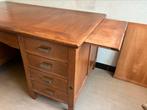 Massief houten bureau, Antiek en Kunst, Ophalen