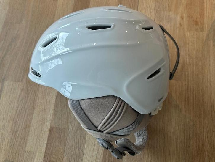 SKIHELM SMITH in perfecte staat, Sport en Fitness, Skiën en Langlaufen, Zo goed als nieuw, Kleding, Ski, Ophalen of Verzenden