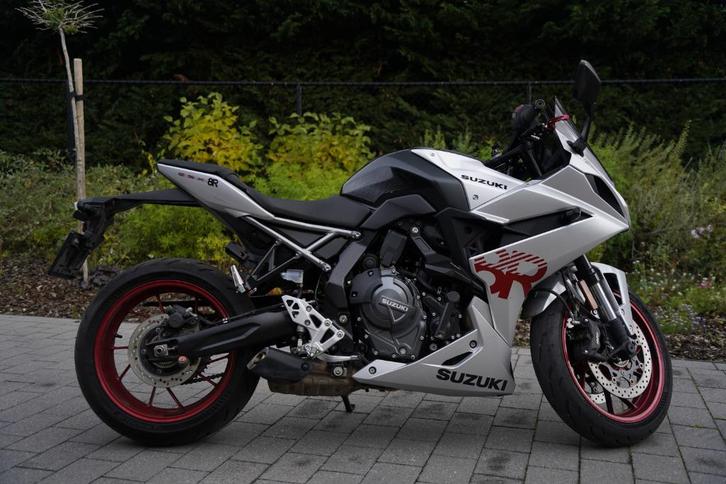 Suzuki GSX-8R [2024], Motos, Motos | Suzuki, Particulier, Sport, plus de 35 kW, 2 cylindres, Permis Moto A, ABS, Poignées chauffantes