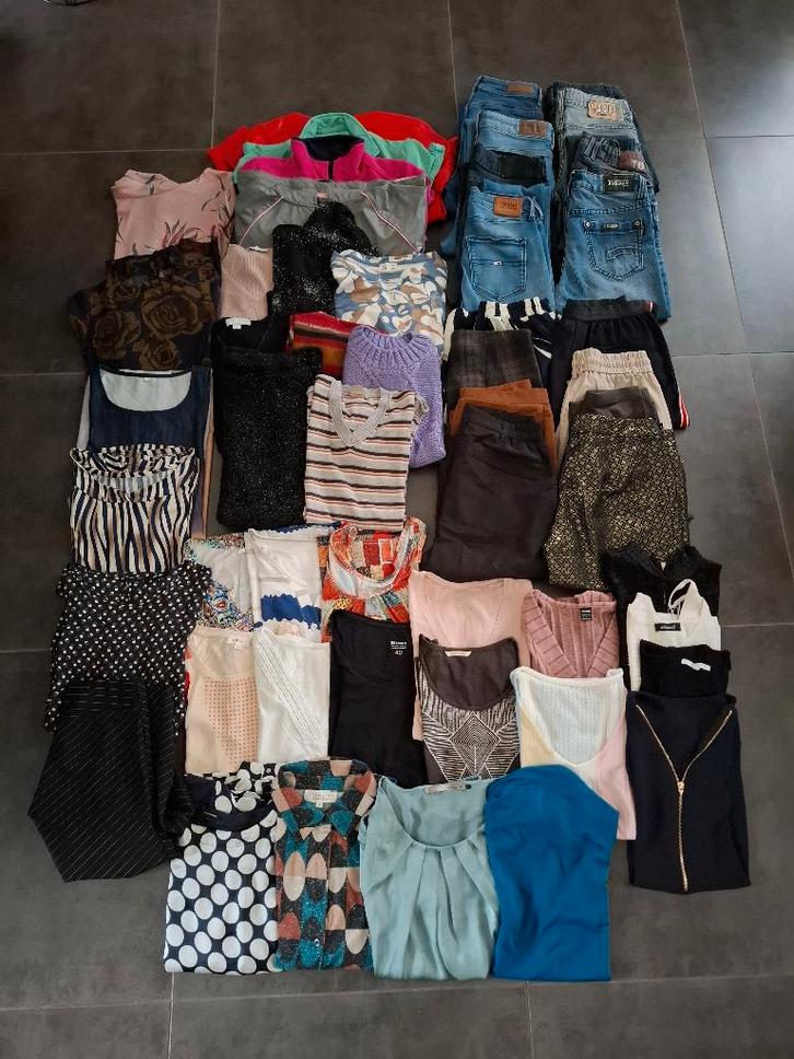 Pakket Dameskledij Maat Small *** 52 stuks ***, Kleding | Dames, Dames-kledingpakketten, Gedragen, Maat 36 (S), Ophalen of Verzenden