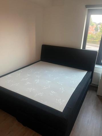 Zwarte Boxspring 2 personen beschikbaar voor biedingen