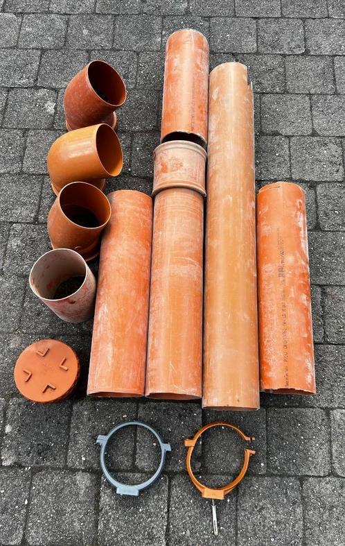 tuyaux evacuation et accessoires (coudes , réductions ..), Doe-het-zelf en Bouw, Buizen en Afvoer, Zo goed als nieuw, Afvoer, PVC