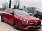 Mercedes-Benz CLA-Klasse 180 PACK AMG/ HEAD-UP/ CAMERA/ TOIT, Auto's, Mercedes-Benz, CLA, Gebruikt, 4 cilinders, 136 pk