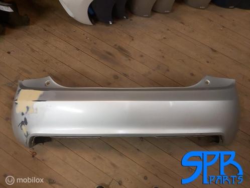 A1 8X Achterbumper BUMPER IN PLAMUUR OPHANING STUK 2010-2015, Auto-onderdelen, Carrosserie, Bumper, Audi, Achter, Gebruikt