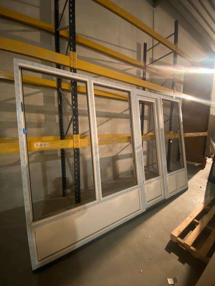 Grote pvc structuur raam/deur, Doe-het-zelf en Bouw, Raamkozijnen en Schuifdeuren, Zo goed als nieuw, Ophalen