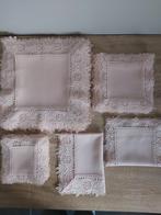 Textiel decoratie 40stuks, Maison & Meubles, Cuisine | Linge de cuisine, Enlèvement, Comme neuf, Rose, Autres types