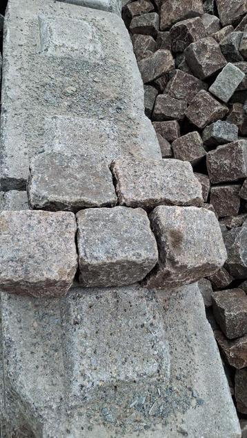 Graniet kasseien langwerpig beschikbaar voor biedingen