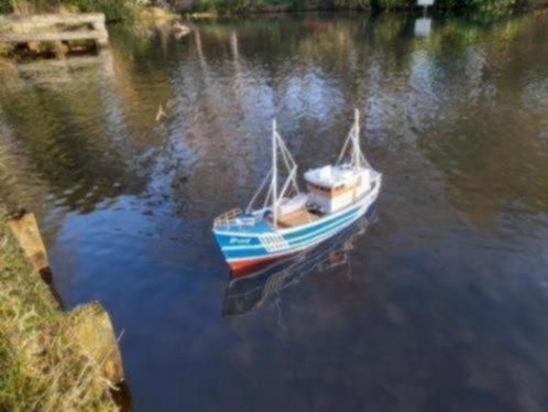 Pracht zeldzame RC Billingboats Progress 1 trawler RTR, Hobby en Vrije tijd, Modelbouw | Boten en Schepen, Zo goed als nieuw, 1:32 tot 1:50