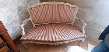 Canapé et 2 chaises type Louis XV beschikbaar voor biedingen