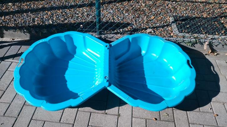 2 stuks blauwe zand- en waterschelp, Kinderen en Baby's, Speelgoed | Buiten | Zandbakken, Zo goed als nieuw, Ophalen