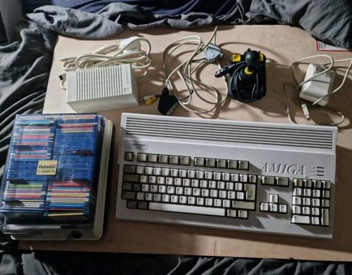 Amiga 1200 in uitstekende staat, 3.1 ROM qwert, Computers en Software, Vintage Computers, Ophalen of Verzenden