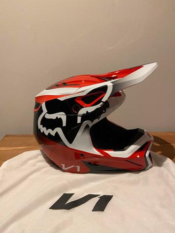 Casque moto FOX V1 taille L  disponible aux enchères