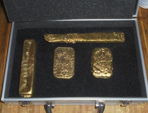 Koffer Vol Goud! 1375 Gram Aan Goudbaren! Inclusief Koffer., Postzegels en Munten, Edelmetalen en Baren, Goud, Ophalen of Verzenden