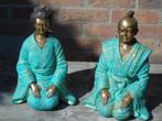 Een Japans koppel in kimono zittend in brons, Tuin en Terras, Ophalen, Nieuw, Overige materialen, Boeddhabeeld