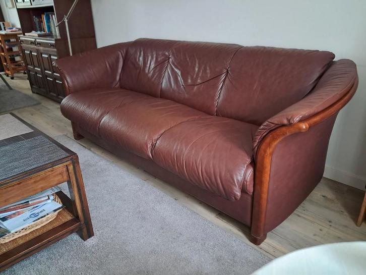 Leren Stressless driezitsbank (Oostburg ZLD), Maison & Meubles, Canapés | Salons, Comme neuf, Enlèvement