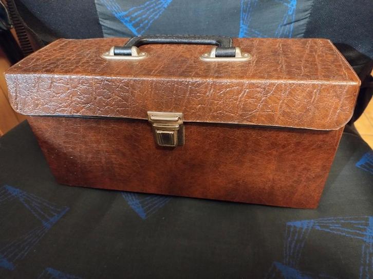 Cassette 8 pistes et d'enregistrement+valise de rangement, Collections, Rétro, Audio et Vidéo, Enlèvement ou Envoi