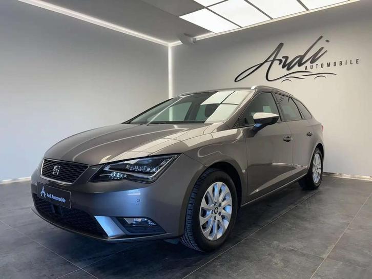 SEAT Leon ST 1.6 TDi *XENON*CRUISE CONTROL*1ER PROP*GARANTIE, Auto's, Seat, Te koop, Leon, ABS, Adaptive Cruise Control, Airbags