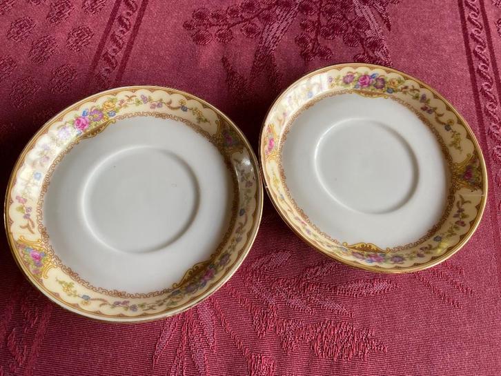 2 kleine borden van Duits porselein, Antiek en Kunst, Antiek | Porselein, Ophalen of Verzenden