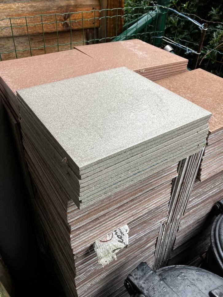 restant keramische tegels., Doe-het-zelf en Bouw, Tegels, Gebruikt, Vloertegels, Keramiek, 20 tot 40 cm, 20 tot 40 cm, 10 m² of meer