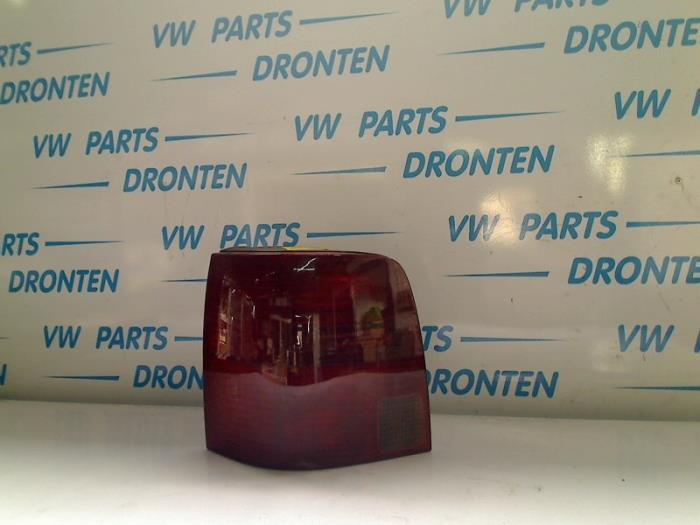 Feu arrière gauche d'un Volkswagen Passat, Autos : Pièces & Accessoires, Éclairage, Volkswagen, Utilisé, 3 mois de garantie, Enlèvement ou Envoi