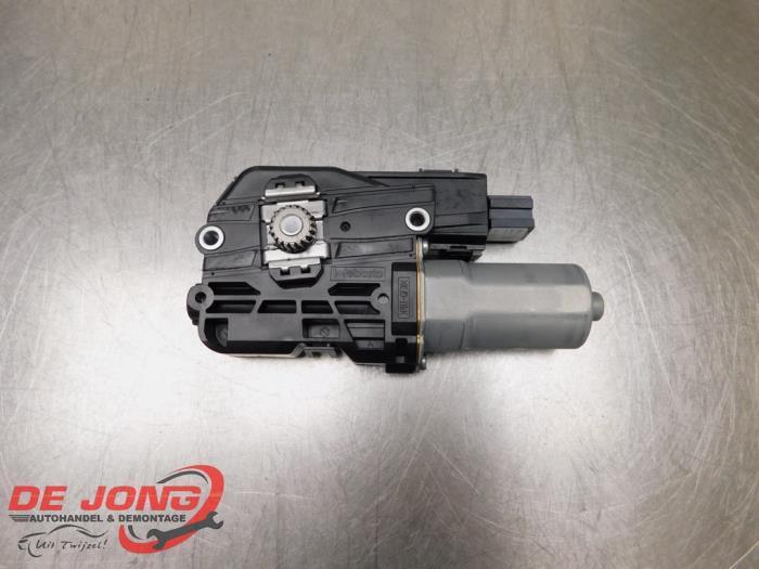 Schuifdak Motor van een Mercedes E-Klasse, Auto-onderdelen, Carrosserie, Mercedes-Benz, Gebruikt, 3 maanden garantie, Ophalen of Verzenden