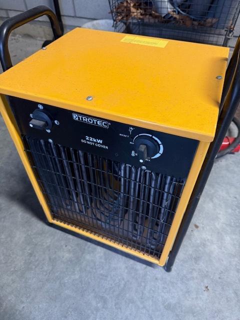 Elektrische kachel TDS 100 zo goed als niet gebruikt, Doe-het-zelf en Bouw, Verwarming en Radiatoren, Kachel, 800 watt of meer