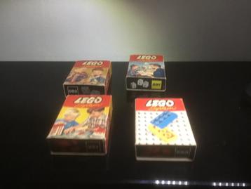 Oude Lego doosjes jaren ‘50 beschikbaar voor biedingen