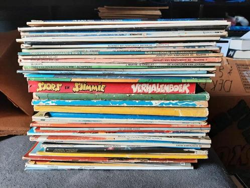 50x verschillende strips vakantie set 25 euro weg is weg, Boeken, Stripverhalen, Gelezen, Meerdere stripboeken, Ophalen of Verzenden