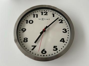 Klok NeXtime beschikbaar voor biedingen