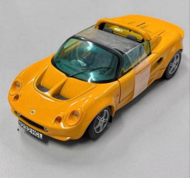 Chrono - Lotus Elise Cabriolet 1:18 1/18 modelauto Oranje, Hobby en Vrije tijd, Modelauto's | 1:18, Zo goed als nieuw, Auto, Ophalen of Verzenden