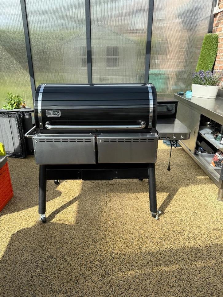 bbq weber smokefire ex6 gbs, Tuin en Terras, Houtskoolbarbecues, Zo goed als nieuw, Met accessoires, Ophalen