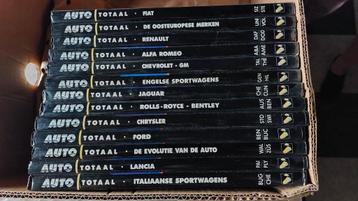 Auto totaal boeken verschillende merken, los te koop beschikbaar voor biedingen