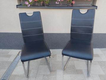 À SAISIR - Lot de 6 chaises beschikbaar voor biedingen
