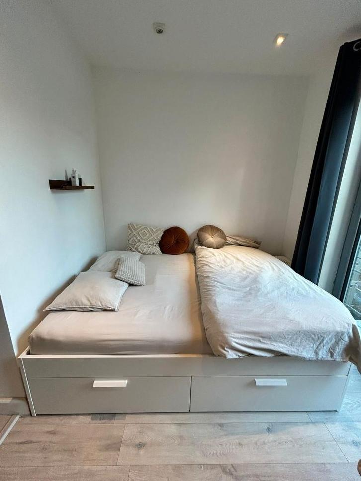 Bed en matras Ikea, Huis en Inrichting, Slaapkamer | Bedden, Gebruikt, Tweepersoons, 160 cm, 200 cm, Hout, Wit, Ophalen