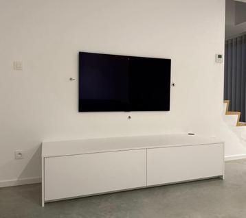 TV-meubel beschikbaar voor biedingen