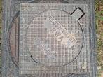Gietijzeren putdeksel 30x30 voor buis van 250 mm, Ophalen, Gebruikt