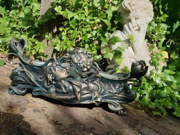 Art Nouveau Jardiniere of plantenbak beschikbaar voor biedingen