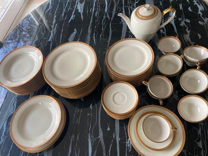 Volledig eet en koffieservies Tirschenreuth germany, Antiek en Kunst, Antiek | Servies compleet, Ophalen
