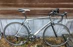 Racefiets: B’twin Shimano 105 Triple, Fietsen en Brommers, Ophalen, 28 inch, Aluminium, Zo goed als nieuw