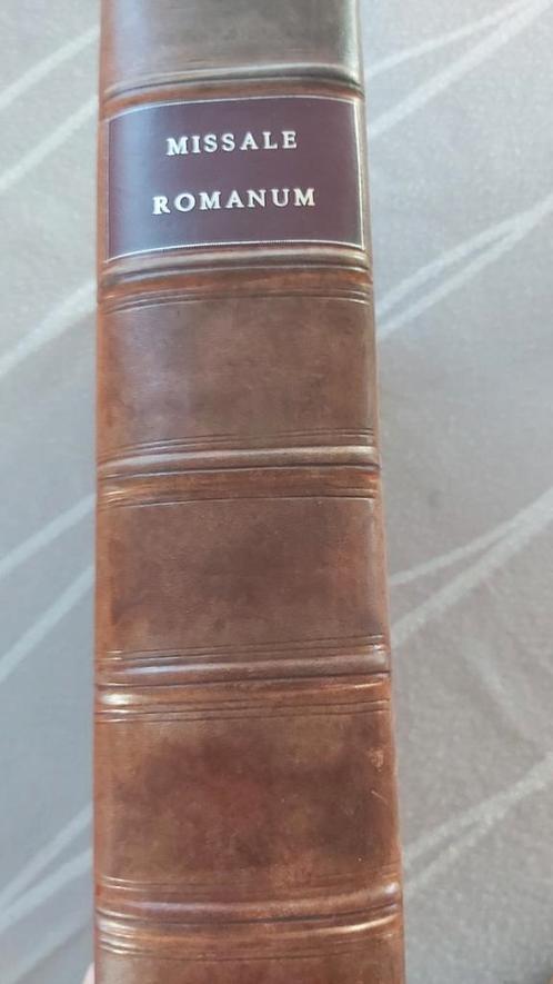 Missale Romanum, Boeken, Godsdienst en Theologie, Gelezen, Ophalen of Verzenden